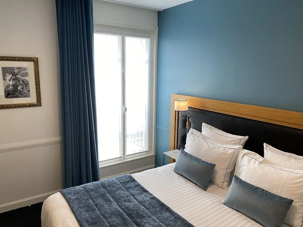 Le Cercle Tour Eiffel Hotell 3*