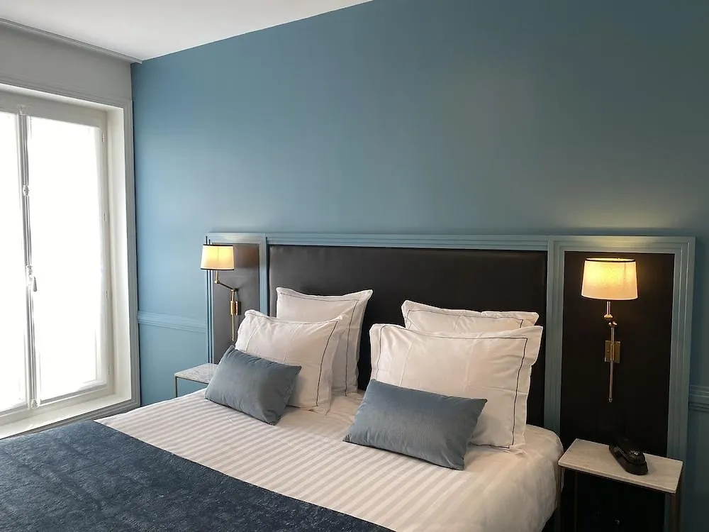 Hotel Le Cercle Tour Eiffel Paryż