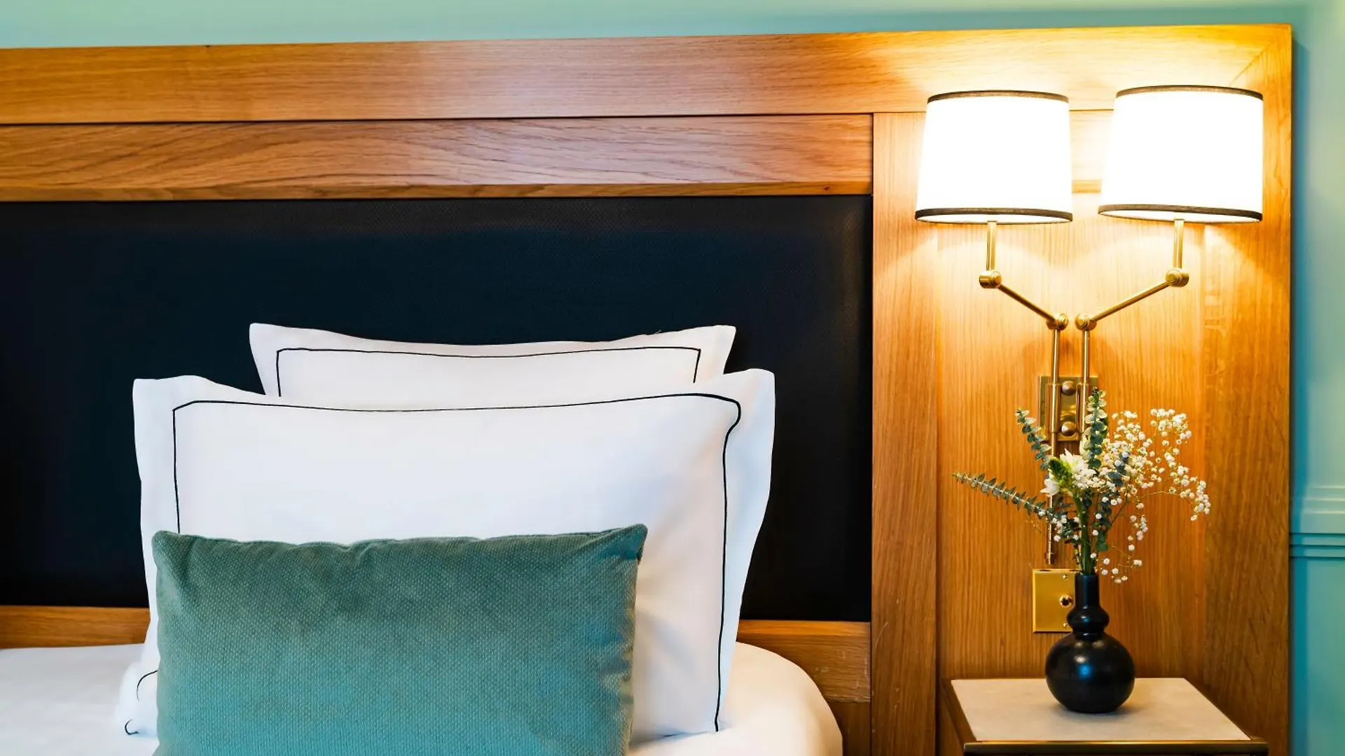 Le Cercle Tour Eiffel Hotel 3*