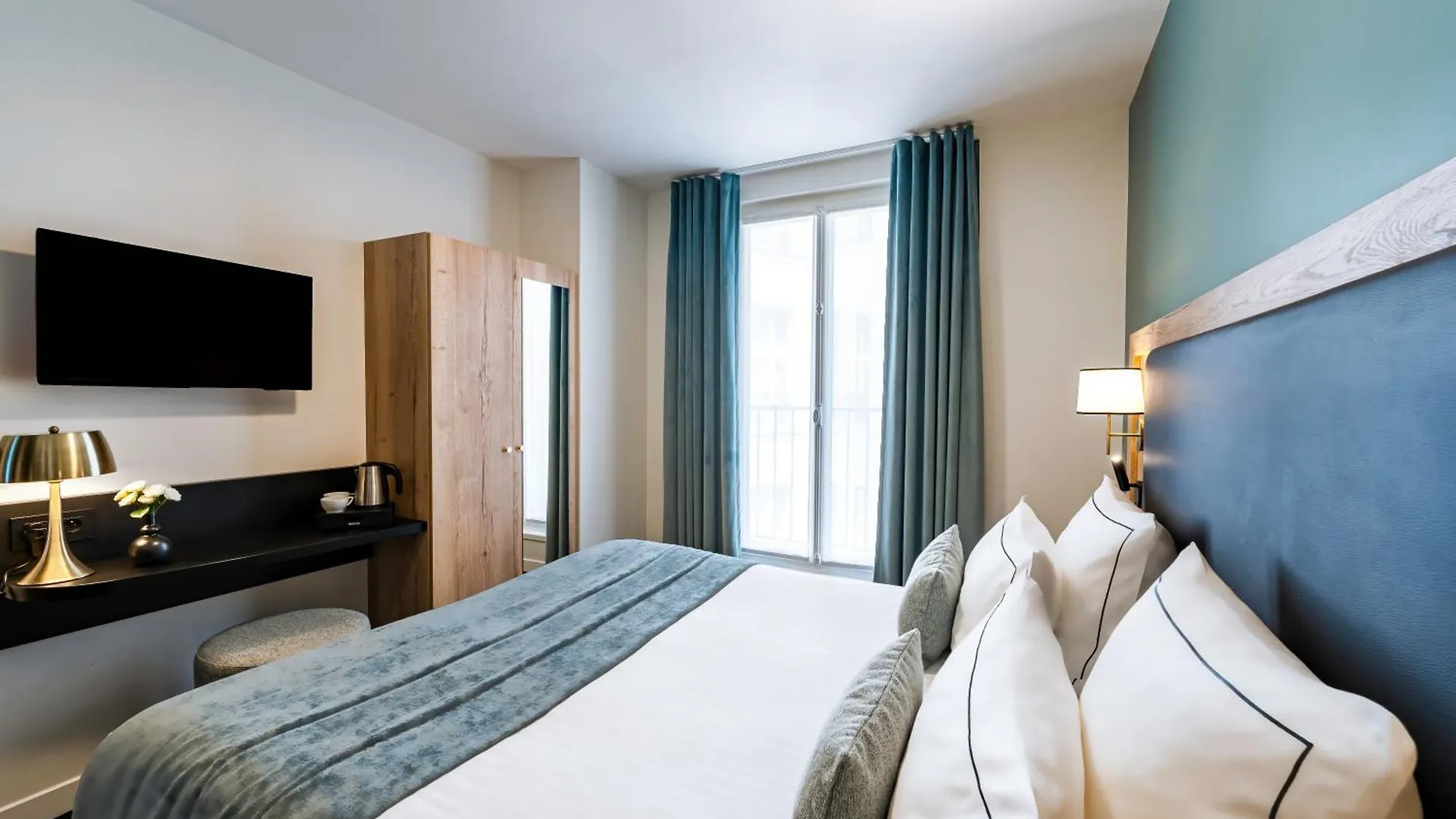 Hotel Le Cercle Tour Eiffel 3*