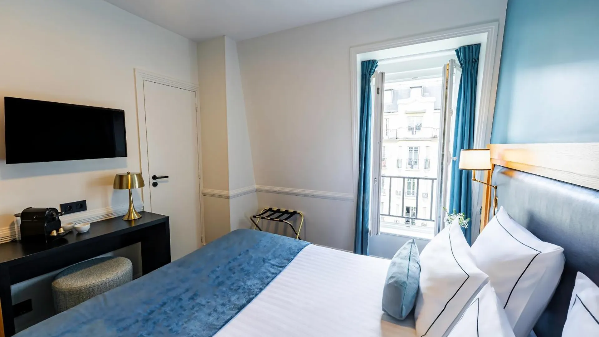 Hotel Le Cercle Tour Eiffel 3*