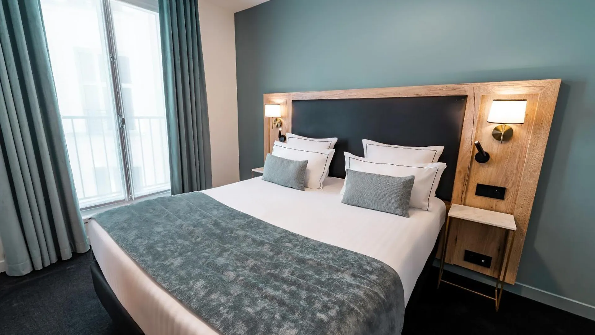 Le Cercle Tour Eiffel Hotel 3*