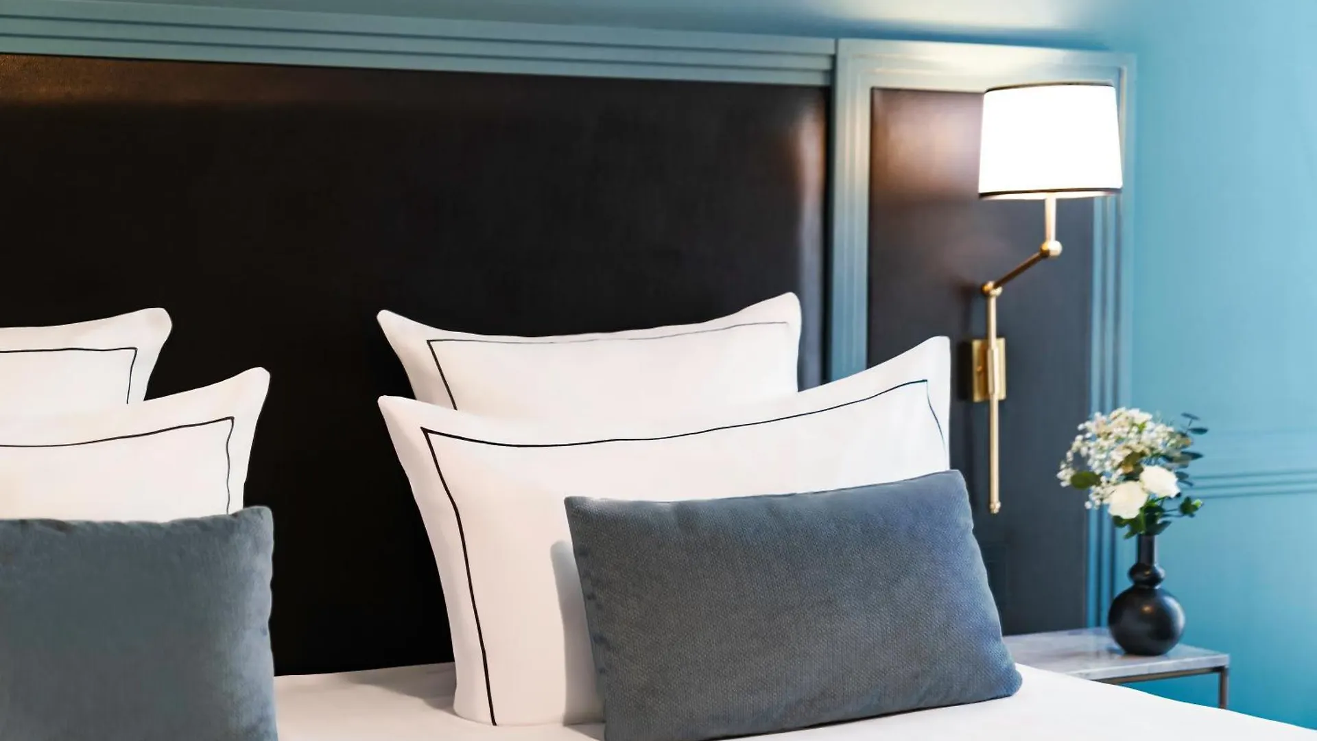 Le Cercle Tour Eiffel Hotel Paris