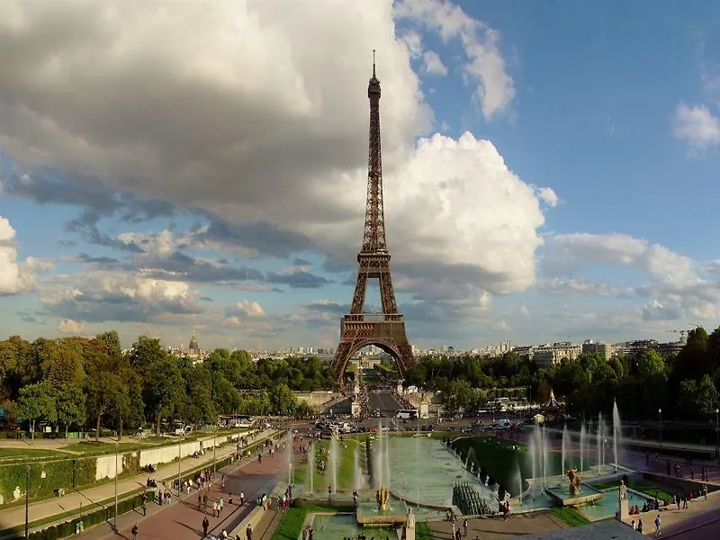 Hotell Le Cercle Tour Eiffel
