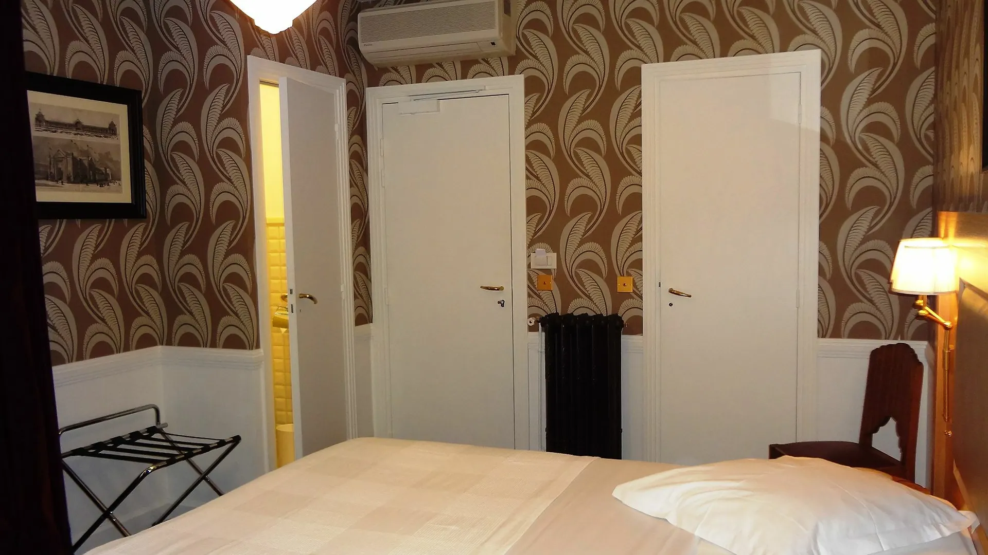 Le Cercle Tour Eiffel Hotel Paryż