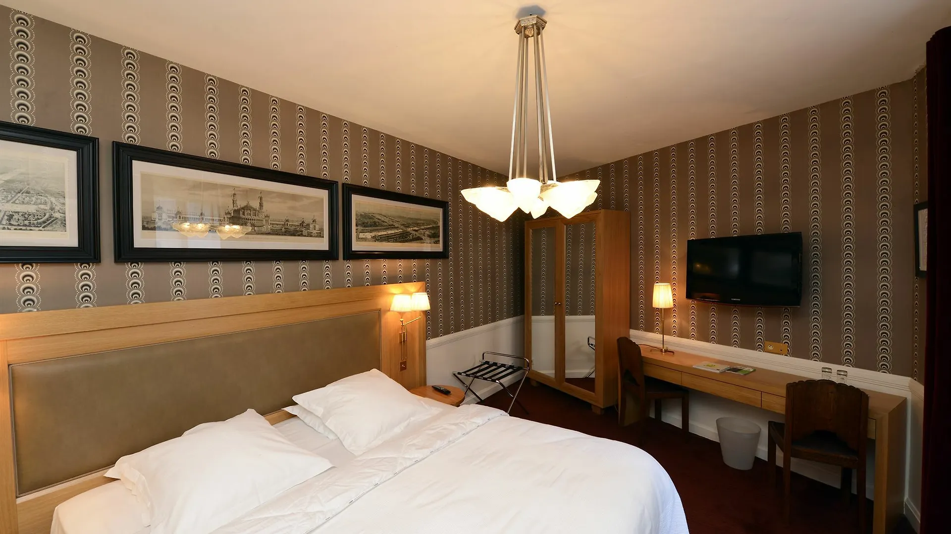 Hotel Le Cercle Tour Eiffel