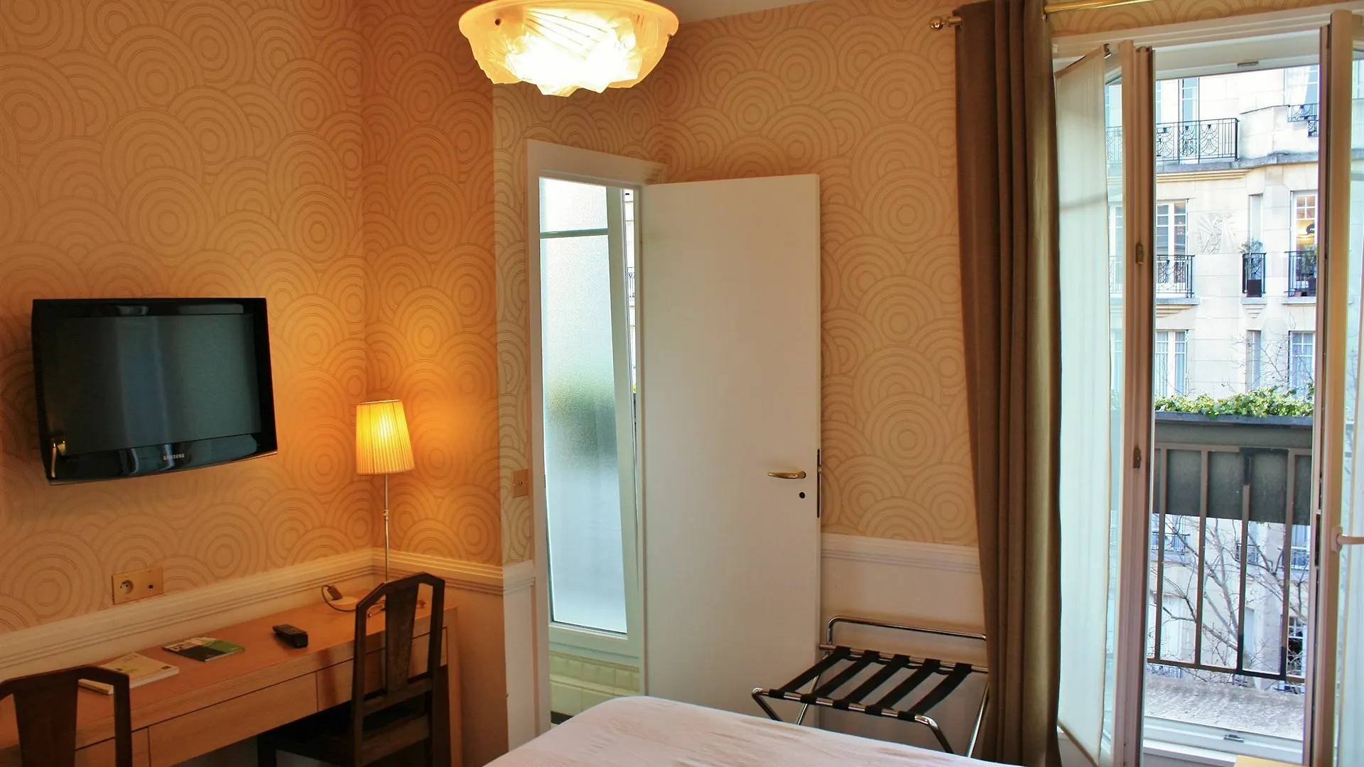 Hotel Le Cercle Tour Eiffel 3*